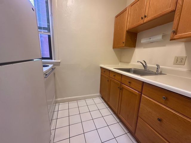 1242 Commonwealth Ave 45, Boston, MA 02134