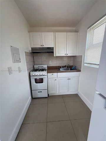 1281 NW 60th Street 6, Miami, FL 33142