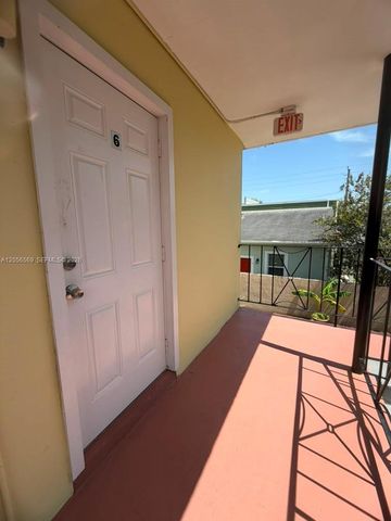 1281 NW 60th Street 6, Miami, FL 33142