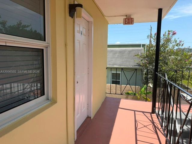 1281 NW 60th Street 6, Miami, FL 33142