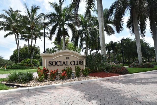 8270 Azure Coast Boulevard, Lake Worth, FL 33467