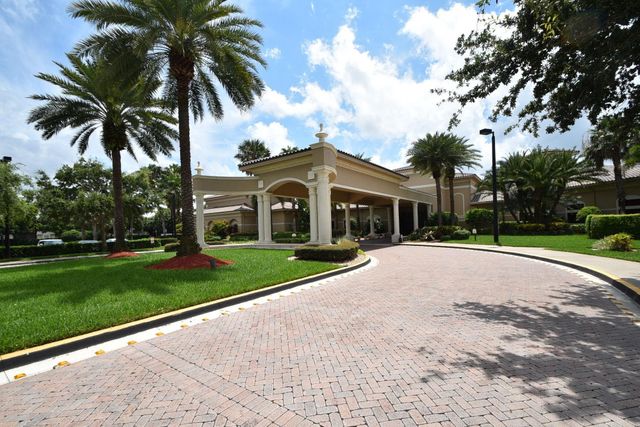 8270 Azure Coast Boulevard, Lake Worth, FL 33467