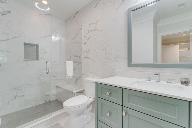4037 N Richmond Street, Chicago, IL 60618