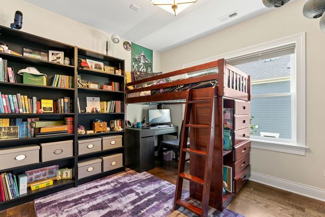 4037 N Richmond Street, Chicago, IL 60618