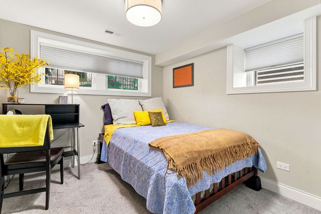 4037 N Richmond Street, Chicago, IL 60618