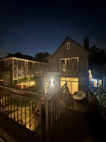 4037 N Richmond Street, Chicago, IL 60618