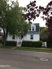 52 Walnut Street, Saratoga Springs, NY 12866