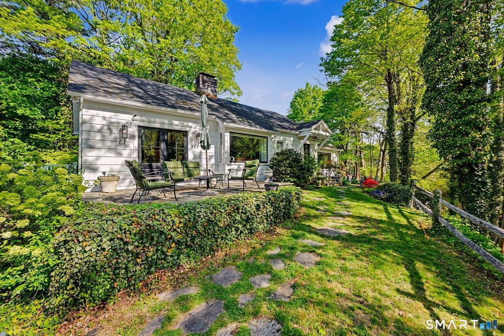 49 Newtown Avenue, Norwalk, CT 06851