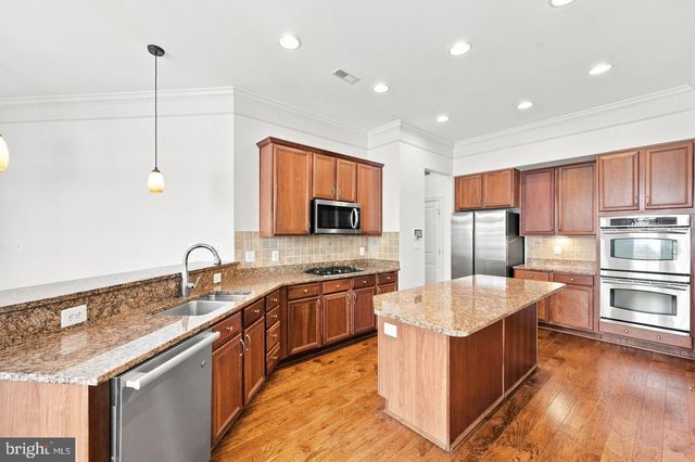42717 EXPLORER DR, Brambleton, VA 20148