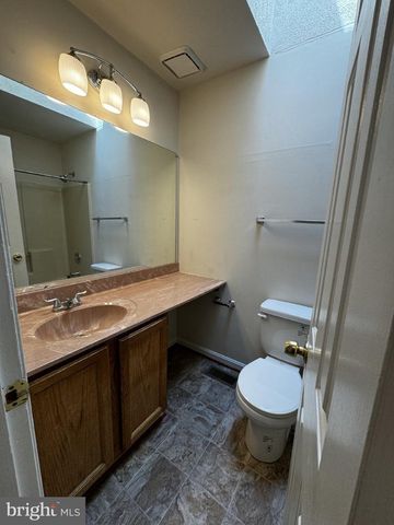 5088 BLARNEY ST, Fredericksburg, VA 22407