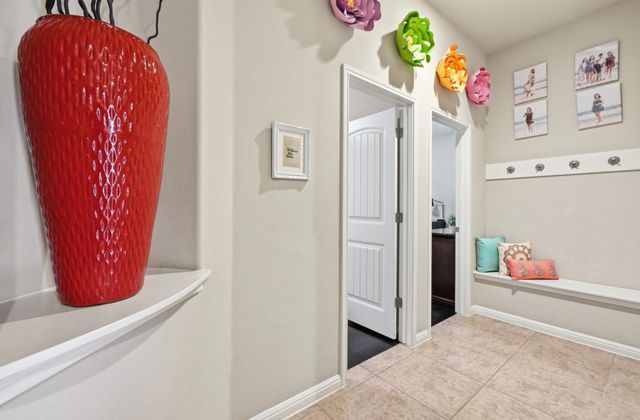 114 Drury LN, Austin, TX 78737