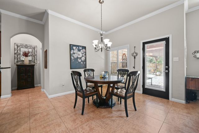 114 Drury LN, Austin, TX 78737