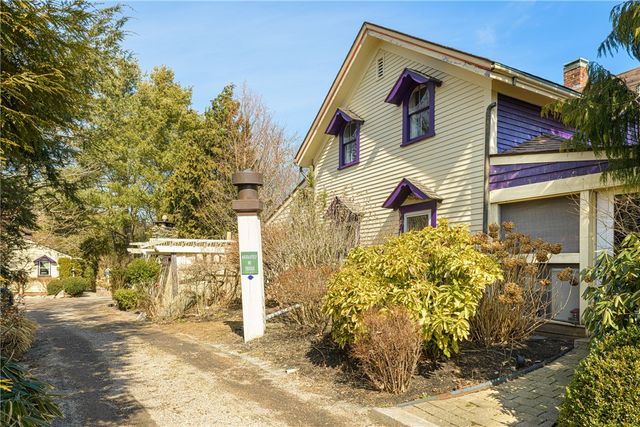 711 Union Street, Portsmouth, RI 02871