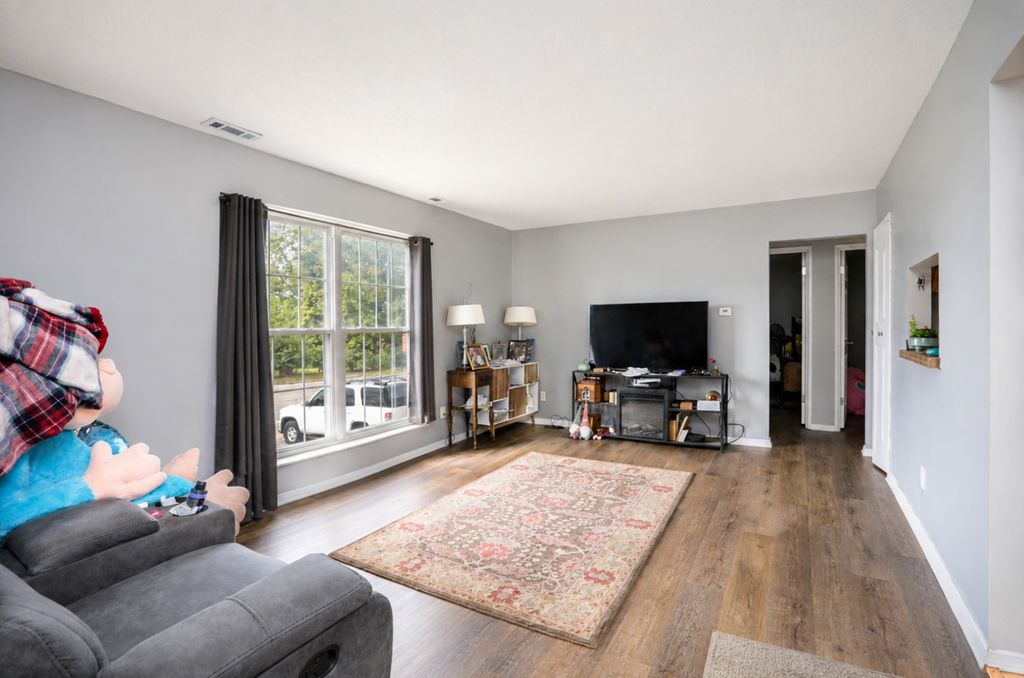 1100 E 6th Street 5, Des Moines, IA 50316
