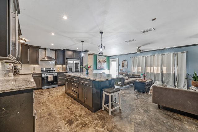 3020 Meadowlark, Tyler, TX 75701