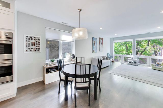 2140 W Rice Street 2E, Chicago, IL 60622