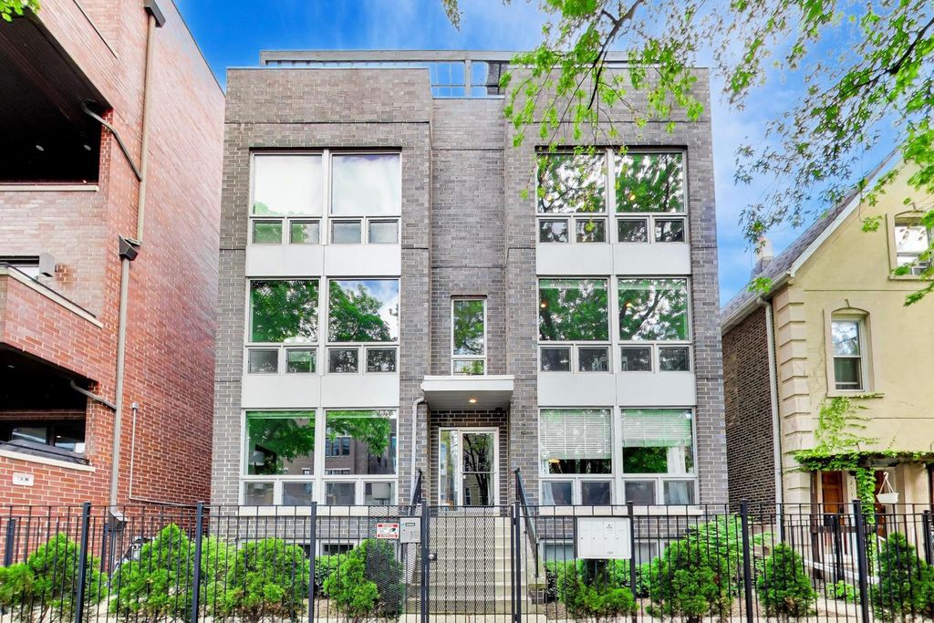 2140 W Rice Street 2E, Chicago, IL 60622