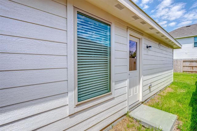 20961 Zuccala Drive, New Caney, TX 77357