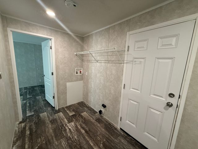 1712 S Dixie Highway 214, Crete, IL 60417