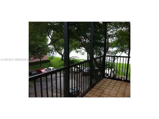 20860 San Simeon Way 302-6, Miami, FL 33179