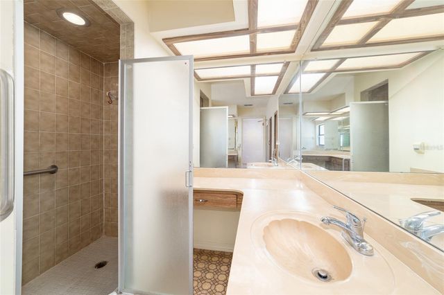 10700 SE SUNSET HARBOR ROAD, Summerfield, FL 34491