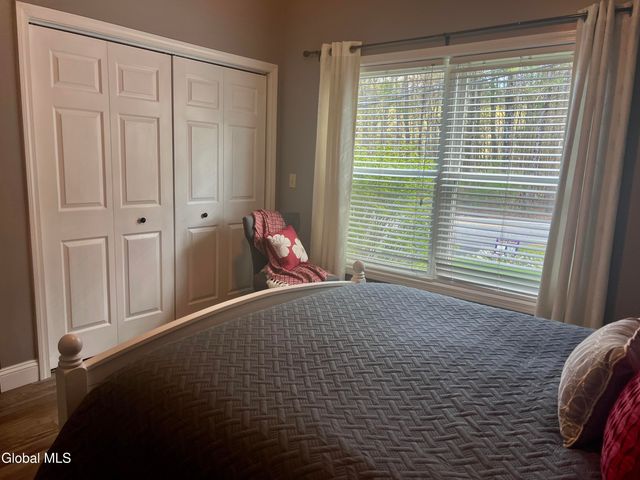 207 E Sunnyside, Queensbury, NY 12804