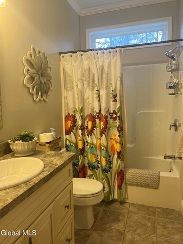 207 E Sunnyside, Queensbury, NY 12804