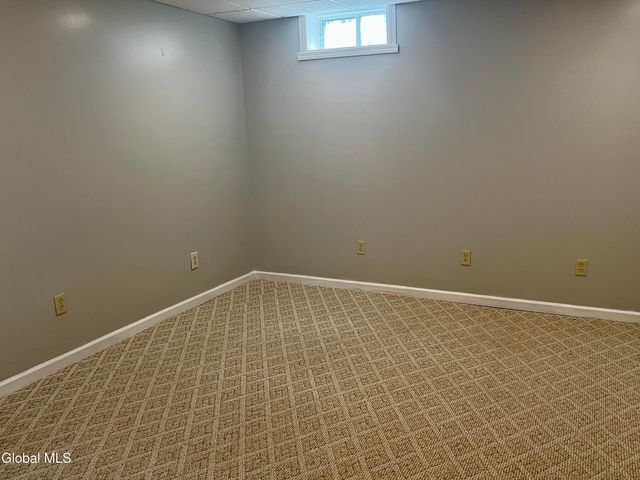 207 E Sunnyside, Queensbury, NY 12804