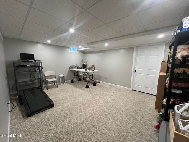207 E Sunnyside, Queensbury, NY 12804