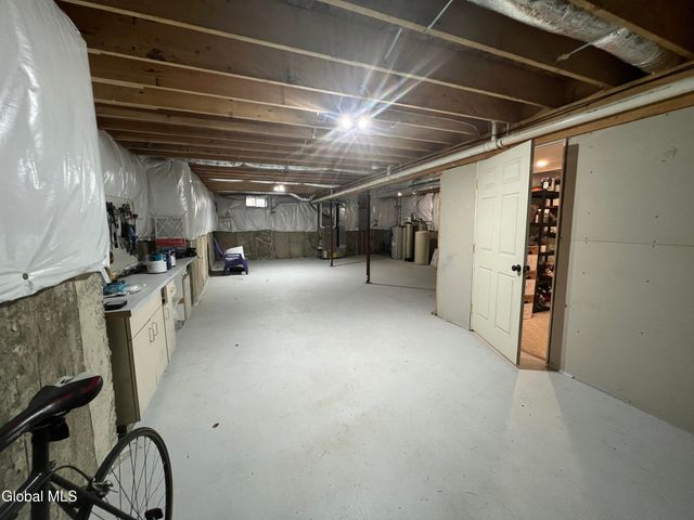 207 E Sunnyside, Queensbury, NY 12804