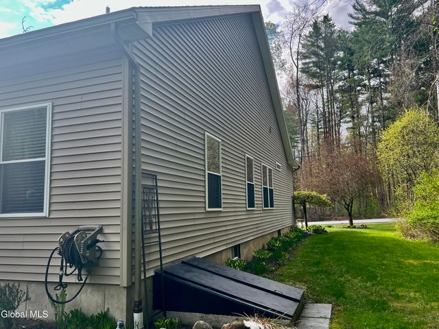 207 E Sunnyside, Queensbury, NY 12804