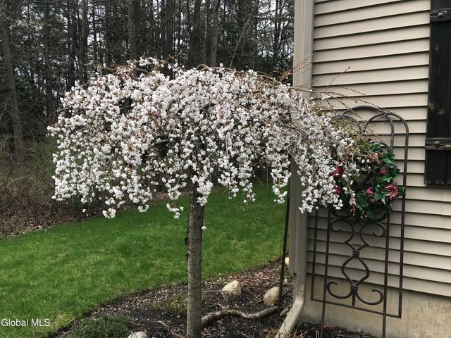 207 E Sunnyside, Queensbury, NY 12804