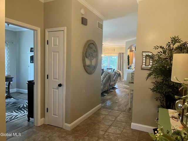 207 E Sunnyside, Queensbury, NY 12804