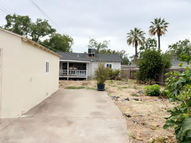 6121 24th St, Sacramento, CA 95822