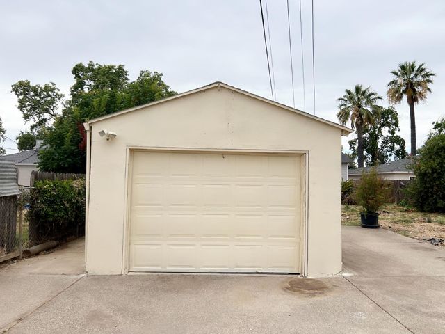 6121 24th St, Sacramento, CA 95822