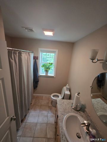 71 Lakeview Road, Plymouth, CT 06786