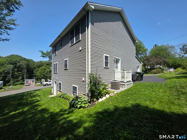 71 Lakeview Road, Plymouth, CT 06786