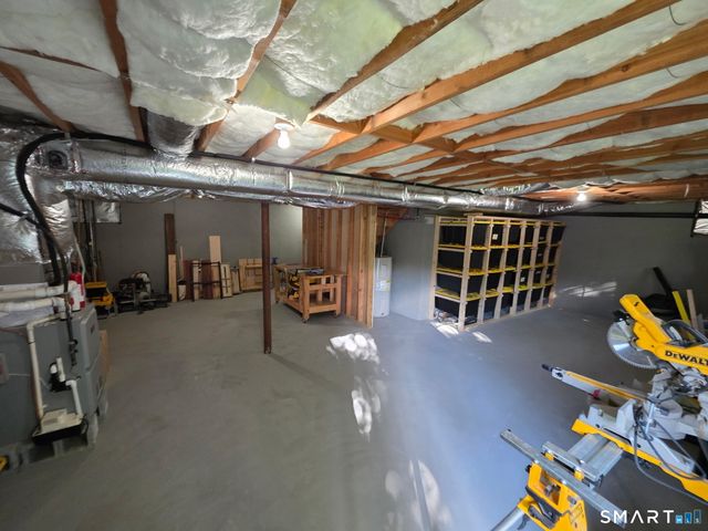 71 Lakeview Road, Plymouth, CT 06786