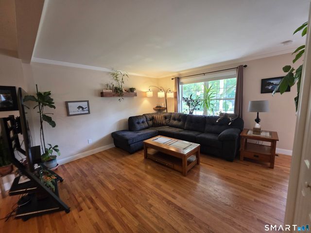 71 Lakeview Road, Plymouth, CT 06786