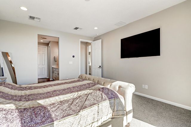 708 Cuarzo Road SE, Rio Rancho, NM 87124