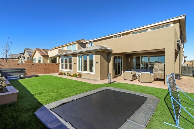 708 Cuarzo Road SE, Rio Rancho, NM 87124