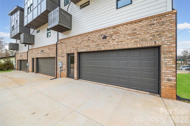 401 Lee Street A, Mount Holly, NC 28120