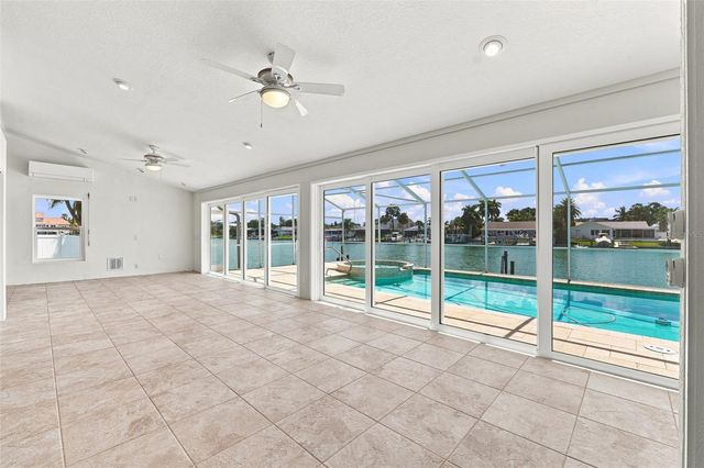 5921 SEABIRD DRIVE S, Gulfport, FL 33707