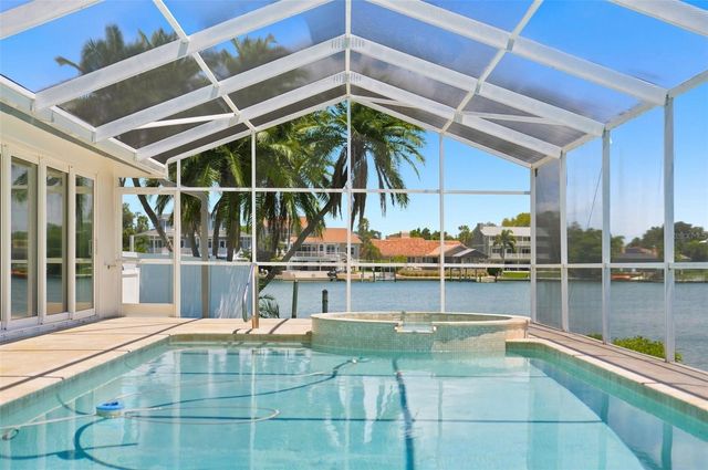 5921 SEABIRD DRIVE S, Gulfport, FL 33707