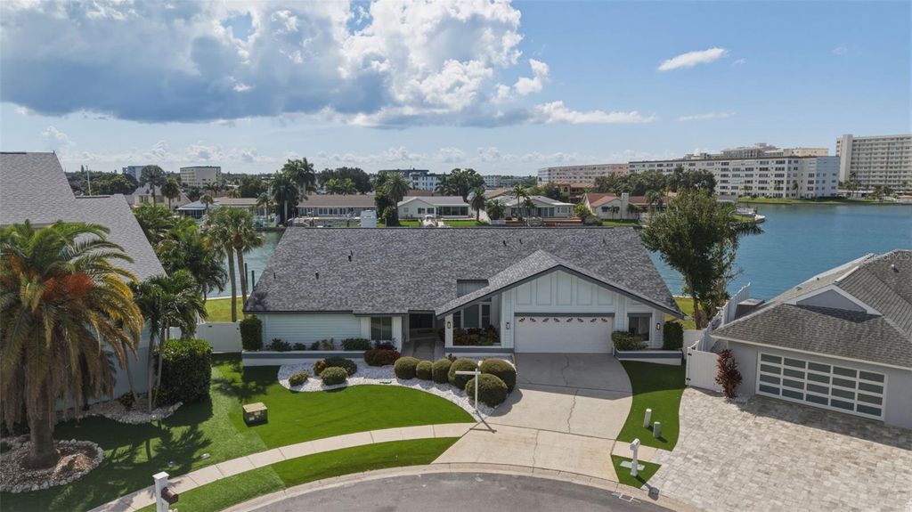 5921 SEABIRD DRIVE S, Gulfport, FL 33707