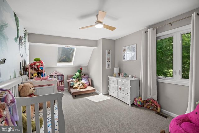 1 BLOOMER DR, Burlington, NJ 08016