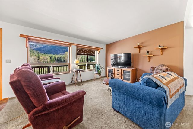 1027 Twisp River Road, Twisp, WA 98856