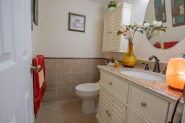 715 Lori Drive 303, Palm Springs, FL 33461