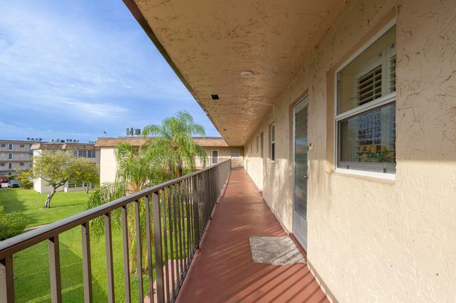 715 Lori Drive 303, Palm Springs, FL 33461