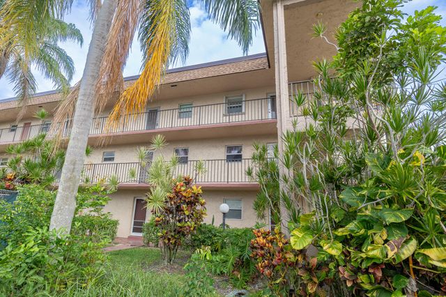 715 Lori Drive 303, Palm Springs, FL 33461